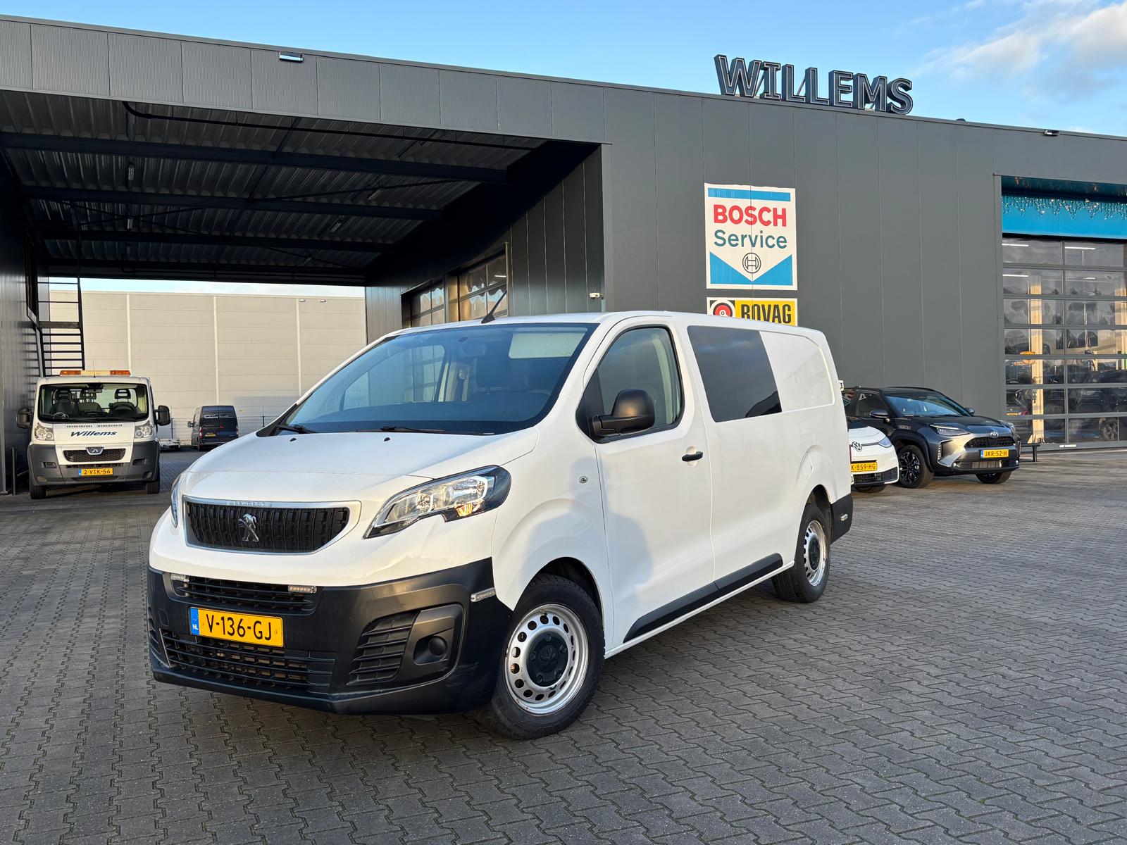 Verhuisbus huren bij Willems Automobielen